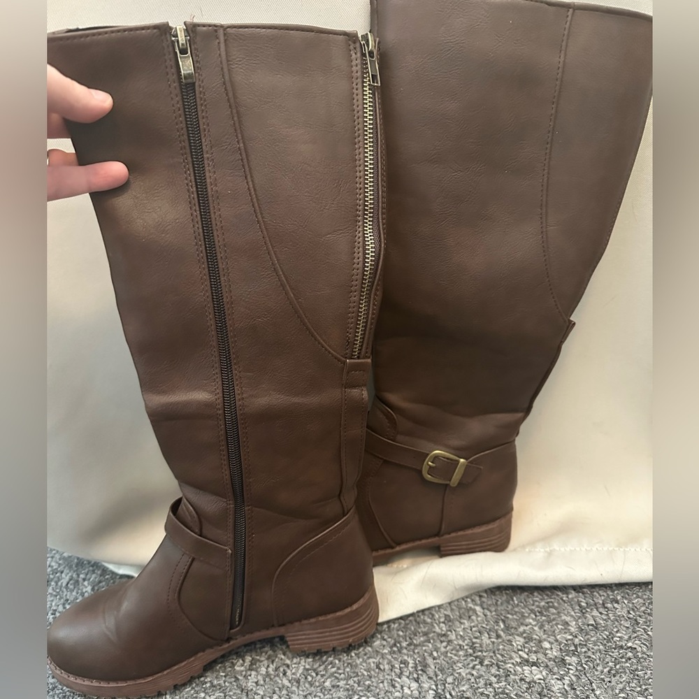 Brown riding boots size 8.5